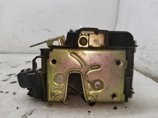 bontott VW VENTO Jobb első Ajtózár