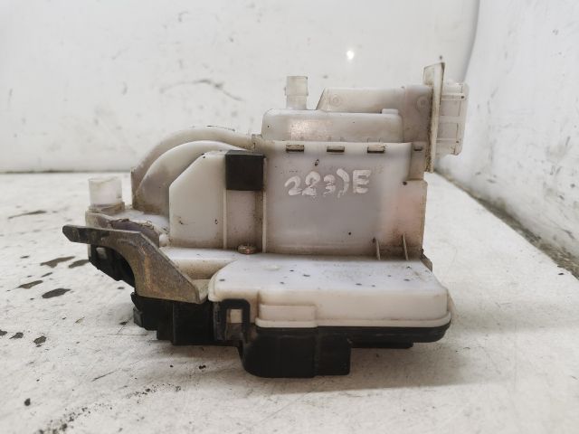 bontott VW VENTO Jobb első Ajtózár