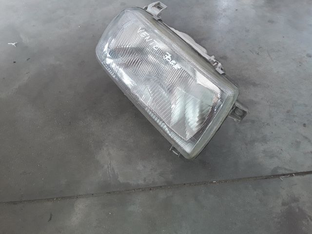 bontott VW VENTO Jobb Fényszóró