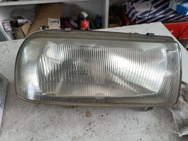 bontott VW VENTO Jobb Fényszóró