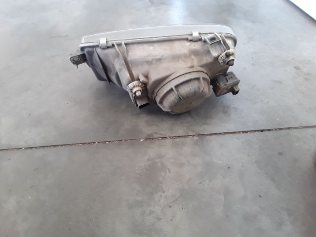 bontott VW VENTO Jobb Fényszóró