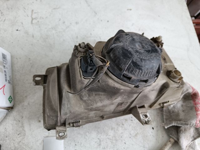 bontott VW VENTO Jobb Fényszóró