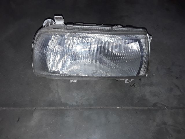 bontott VW VENTO Jobb Fényszóró