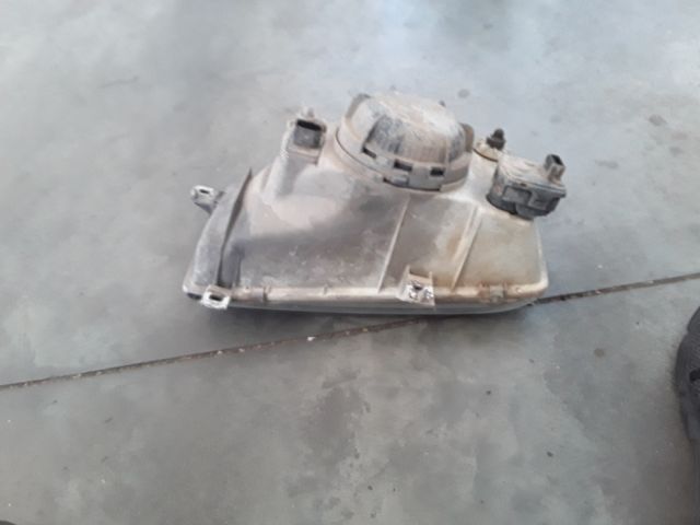 bontott VW VENTO Jobb Fényszóró