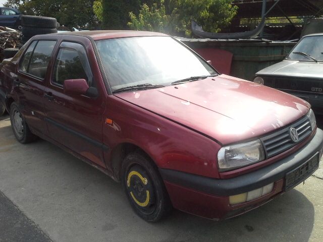 bontott VW VENTO Jobb hátsó Ajtózár