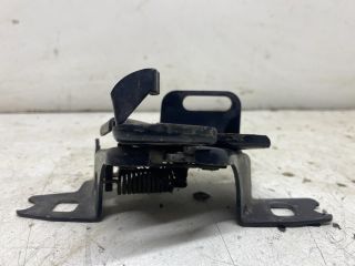 bontott VW VENTO Motorháztető Zárszerkezet