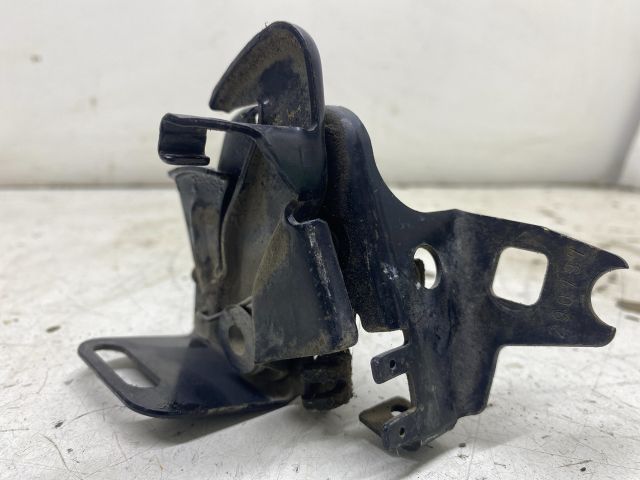 bontott VW VENTO Motorháztető Zárszerkezet