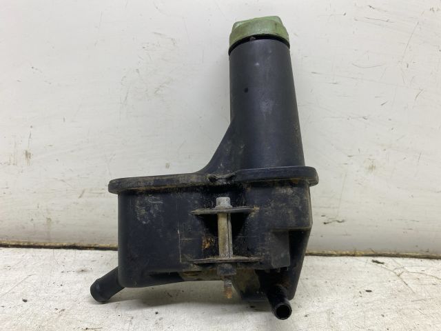 bontott VW VENTO Szervóolaj Tartály