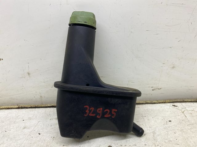 bontott VW VENTO Szervóolaj Tartály