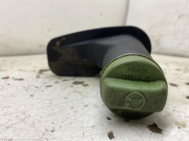 bontott VW VENTO Szervóolaj Tartály