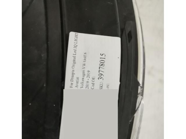 bontott VW VW GOLF VIII Jobb Ledes Fényszóró