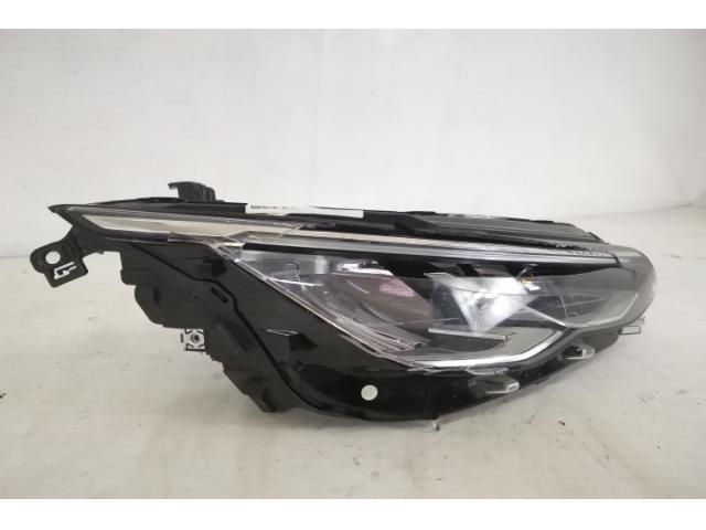 bontott VW VW GOLF VIII Jobb Ledes Fényszóró