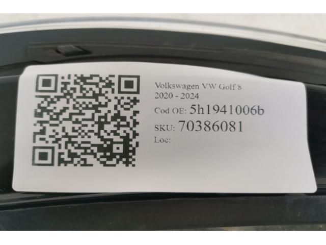 bontott VW VW GOLF VIII Jobb Ledes Fényszóró