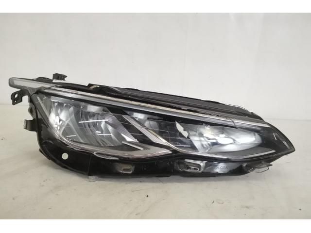 bontott VW VW GOLF VIII Jobb Ledes Fényszóró