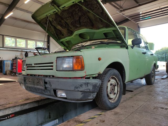 bontott WARTBURG 353 Bal első Gólyaláb (Lengécsillapító, Rugó)