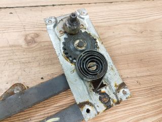 bontott WARTBURG 353 Bal első Ablakemelő Szerkezet (Mechanikus)