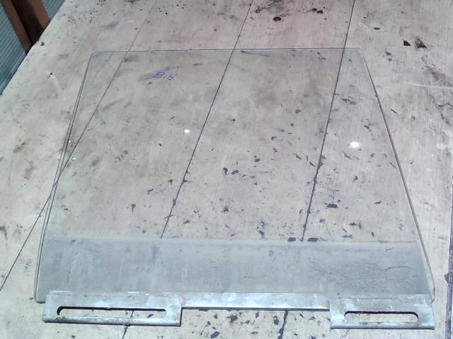 bontott WARTBURG 353 Bal hátsó Ablak