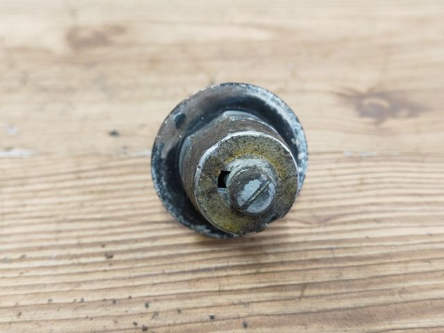 bontott WARTBURG 353 Csomagtér Nyitó Kar / Gomb