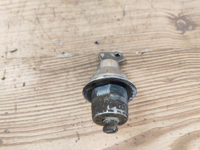 bontott WARTBURG 353 Csomagtér Nyitó Kar / Gomb