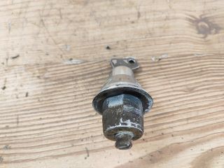 bontott WARTBURG 353 Csomagtér Nyitó Kar / Gomb