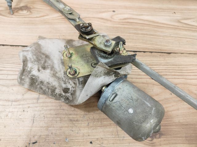 bontott WARTBURG 353 Első Ablaktörlő Szerkezet Motorral