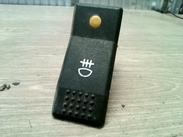 bontott WARTBURG 353 Hátsó Ködzárófény Kapcsoló