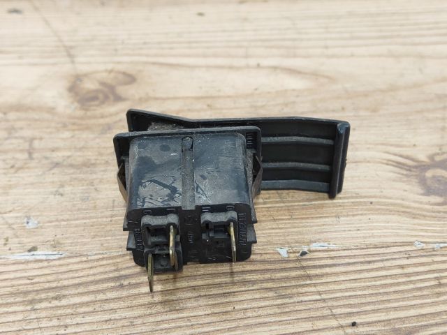 bontott WARTBURG 353 Hátsó Ködzárófény Kapcsoló