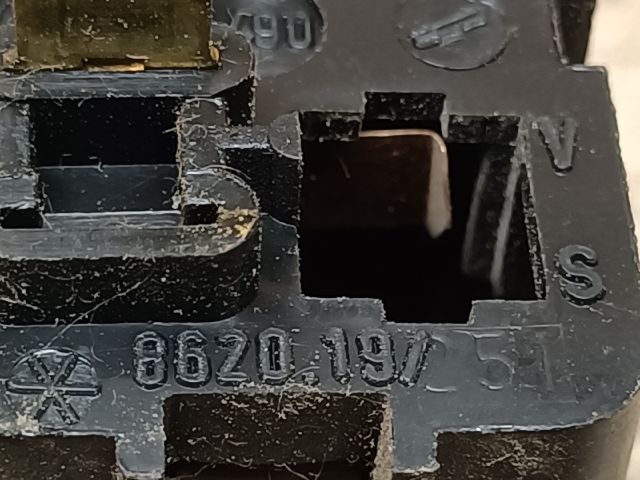 bontott WARTBURG 353 Hátsó Ködzárófény Kapcsoló