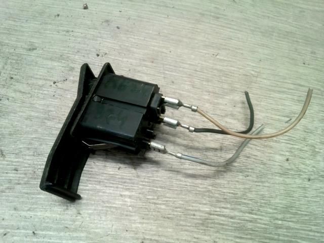 bontott WARTBURG 353 Hátsó Ködzárófény Kapcsoló