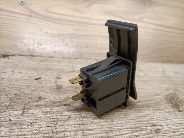 bontott WARTBURG 353 Hátsó Ködzárófény Kapcsoló