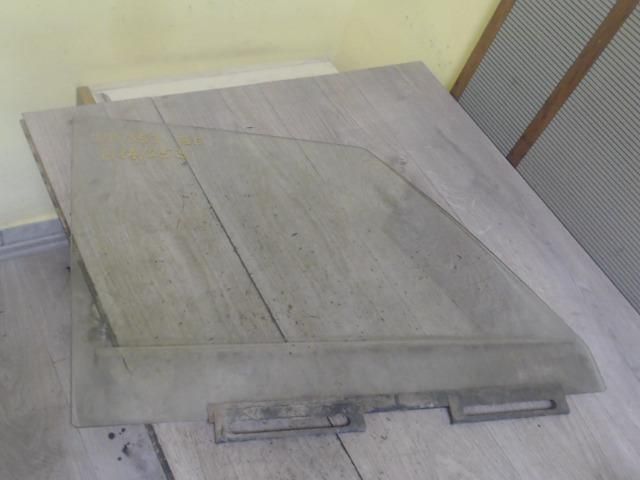 bontott WARTBURG 353 Jobb első Ablak