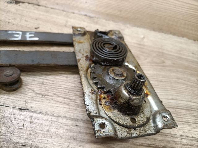 bontott WARTBURG 353 Jobb első Ablakemelő Szerkezet (Mechanikus)