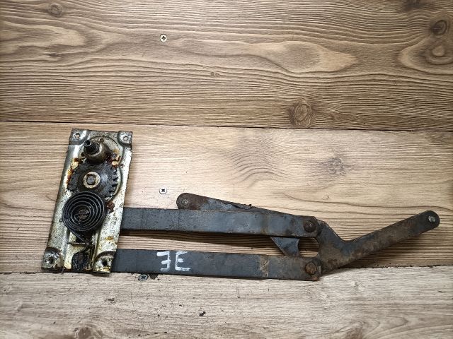 bontott WARTBURG 353 Jobb első Ablakemelő Szerkezet (Mechanikus)