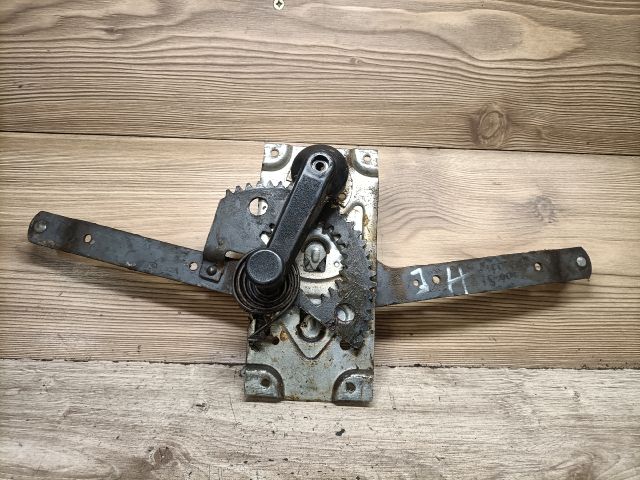 bontott WARTBURG 353 Jobb hátsó Ablakemelő Szerkezet (Mechanikus)