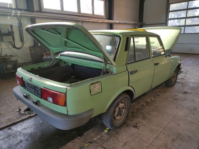 bontott WARTBURG 353 Jobb hátsó Fixüveg (Ajtóban)