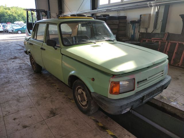 bontott WARTBURG 353 Jobb hátsó Fixüveg (Ajtóban)