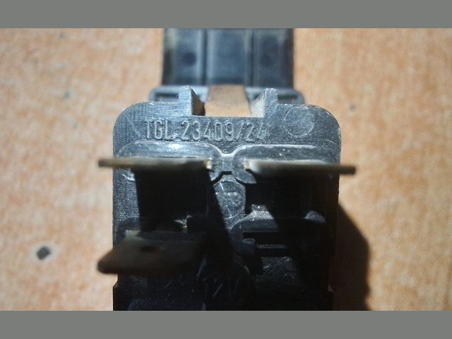 bontott WARTBURG 353 Vészvillogó Kapcsoló