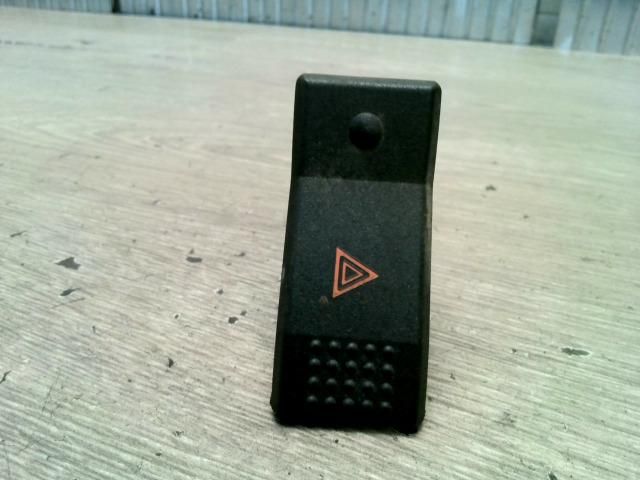 bontott WARTBURG 353 Vészvillogó Kapcsoló