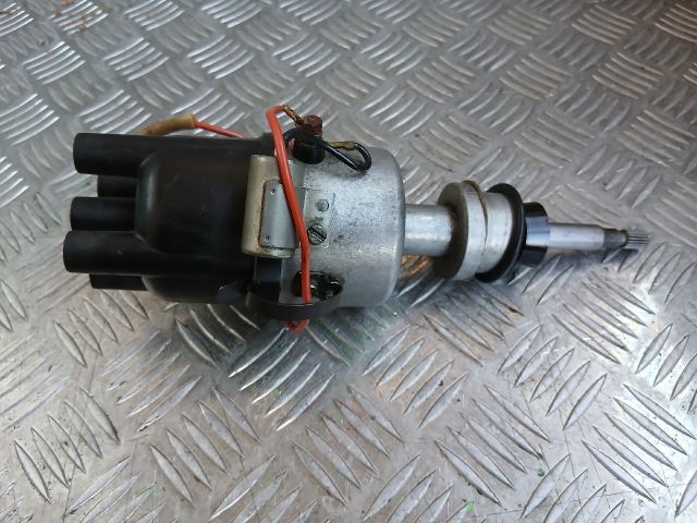 bontott ZASTAVA 101 Gyújtáselosztó