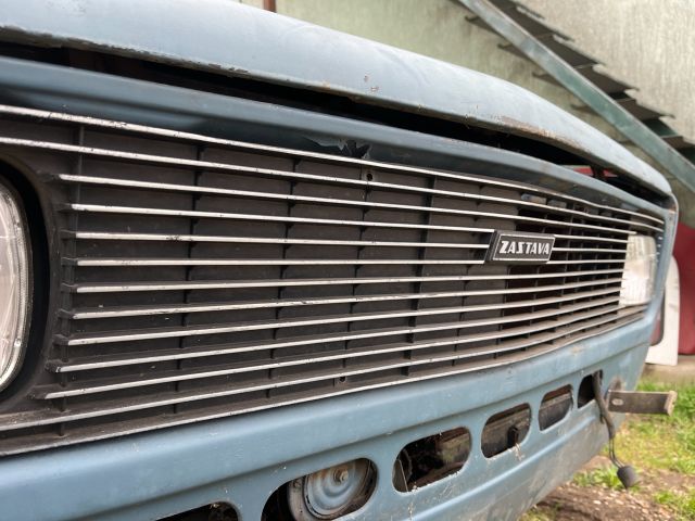 bontott ZASTAVA 101 Hűtőrács