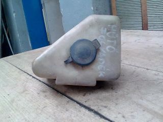 bontott ZASTAVA YUGO Kiegyenlítő Tartály