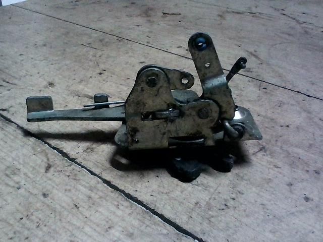 bontott ZASTAVA YUGO Bal első Ajtózár