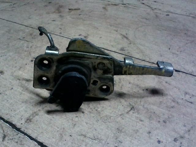 bontott ZASTAVA YUGO Bal első Ajtózár